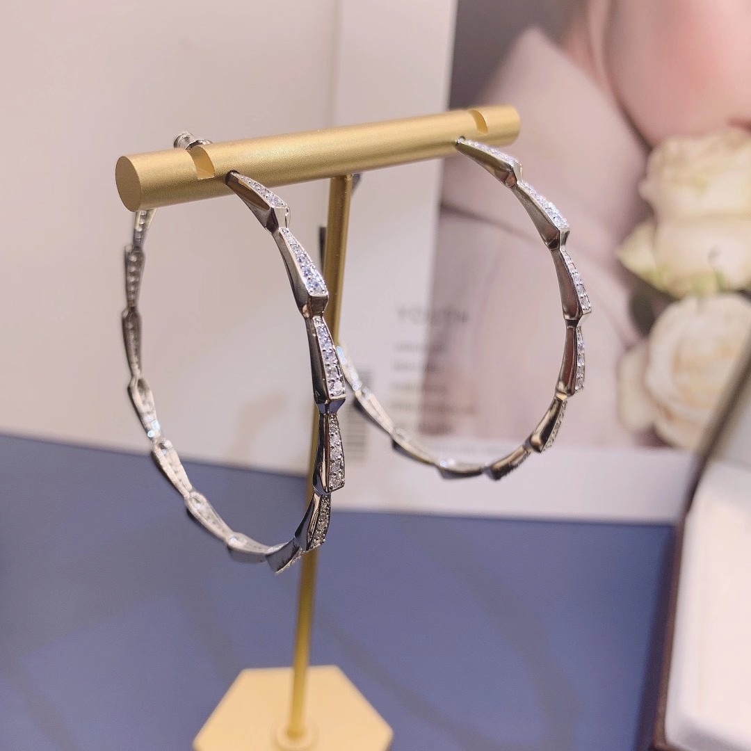 Luxury Geometry Circle Cubic Z - Women Accessories Dubai recension och pris