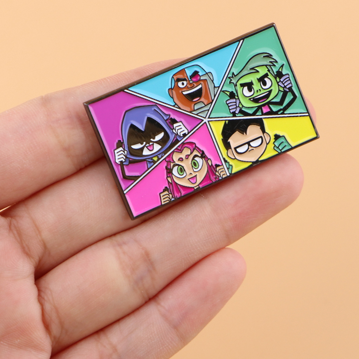New Teen Heroes Team Enamel Pi - Women'S Accessories Clothing recension och pris