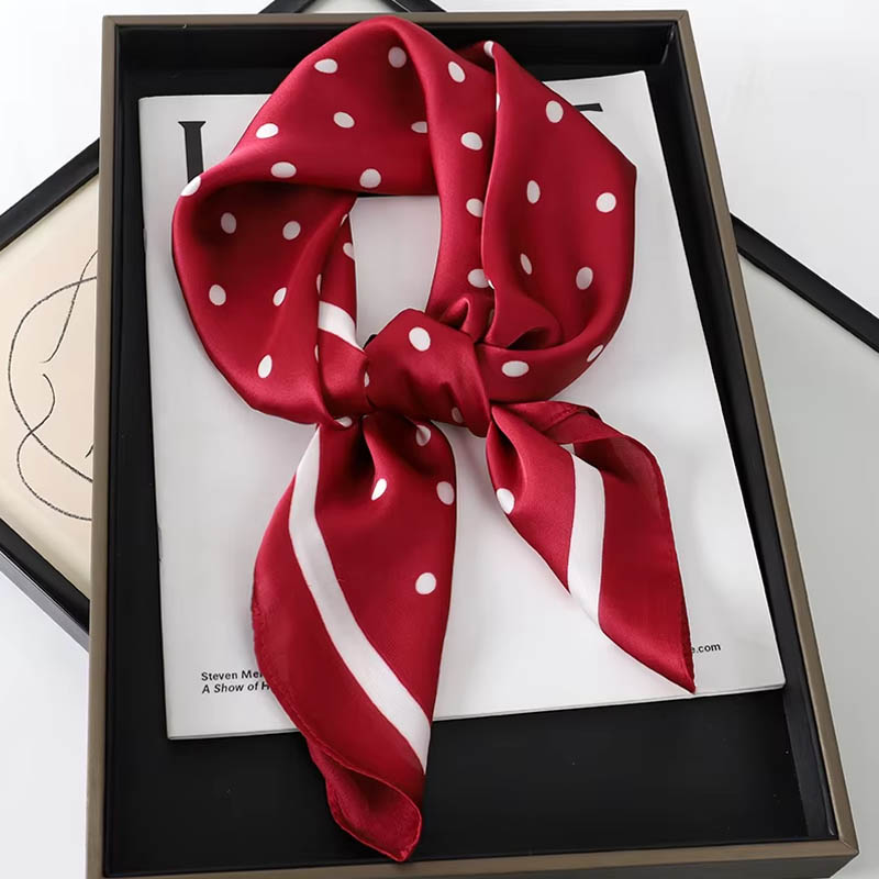 Luxury Lady Hair Dot Scarf Fem - Silk Scarf Square recension och pris