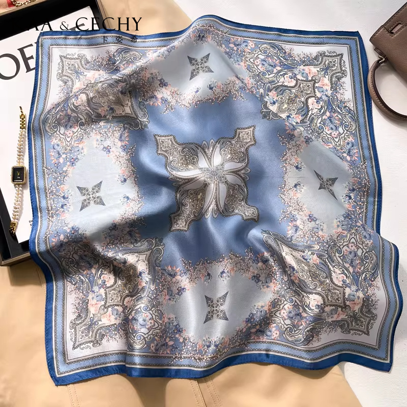 Baroque Floral 100% Mulberry S - Silk Scarf Square recension och pris